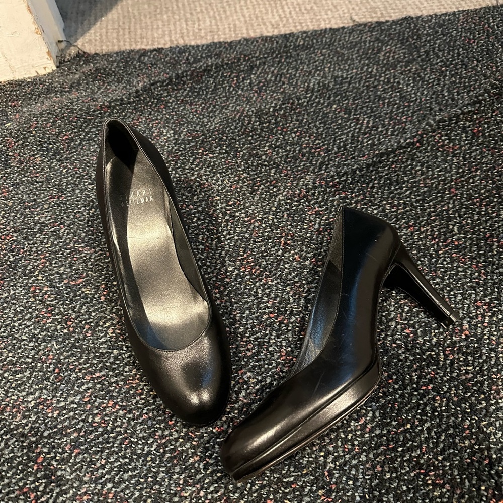 Stuart Weitzman, black pumps